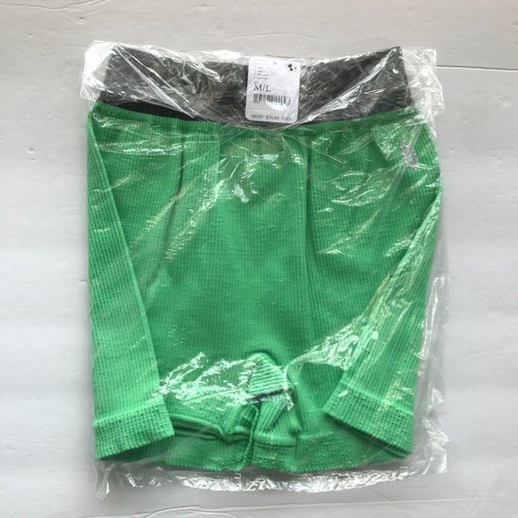 Free People Movement Seamless Shorts in  Fresh Cut - Size M/L - NWT - Picture 5 of 5